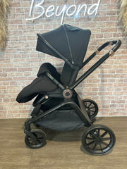 EX DISPLAY Ickle Bubba Altima Travel System - Black