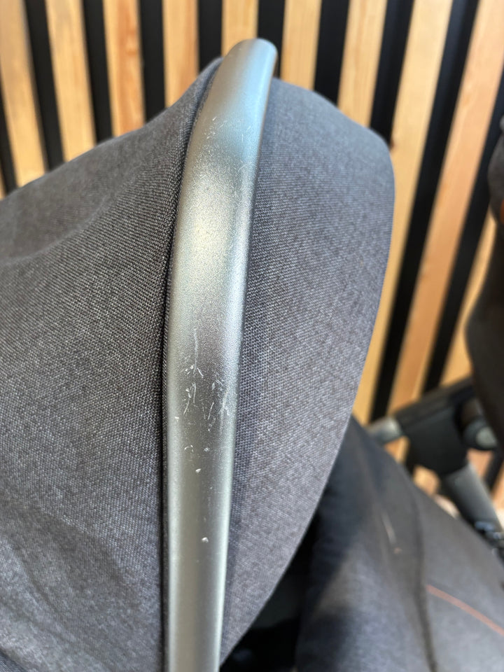 PRE LOVED Silver Cross Wave Double Travel System - Charcoal