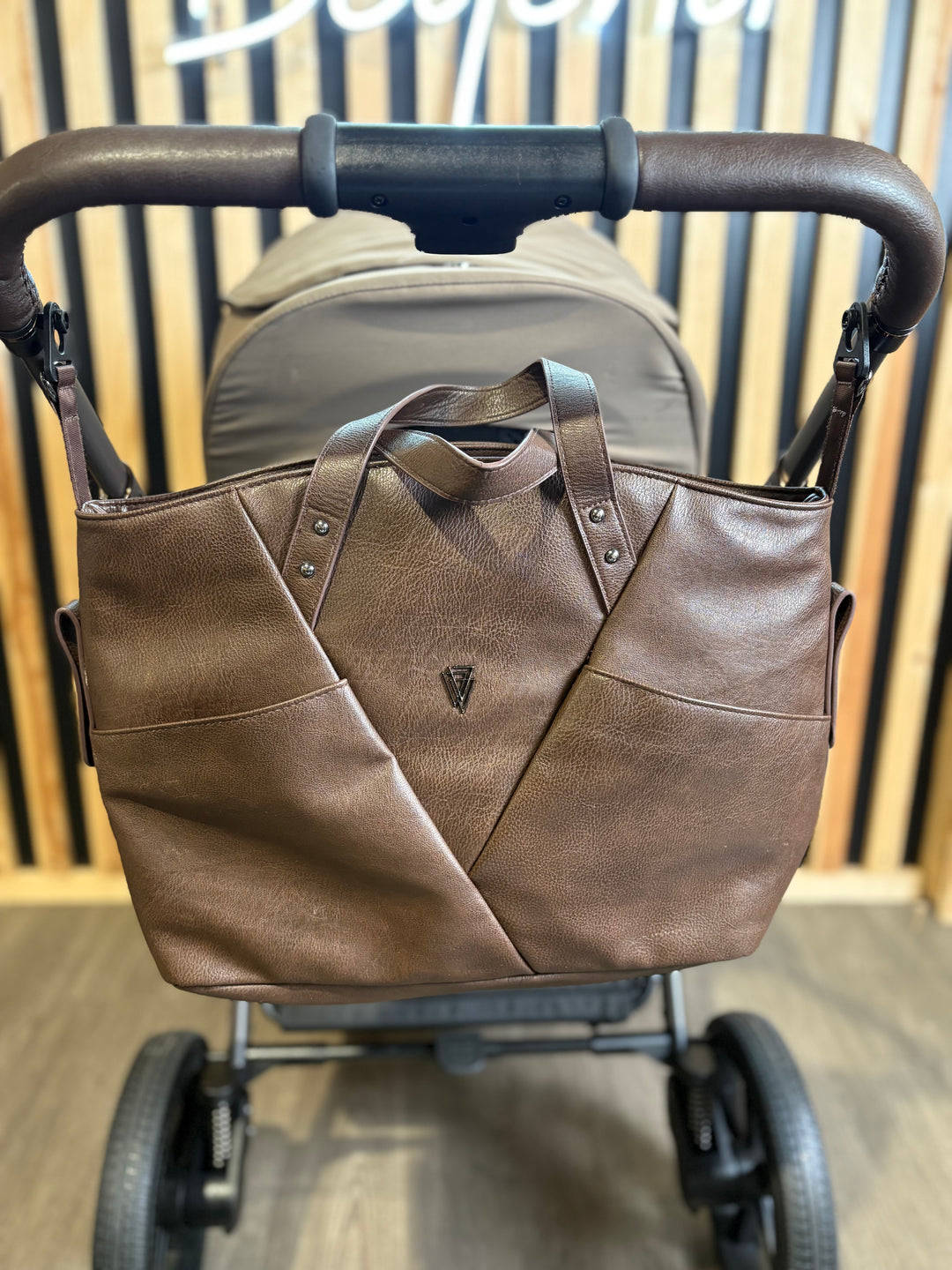 PRE LOVED Venicci Tinum Upline Pushchair - SE Powder