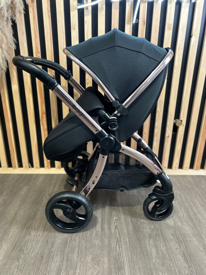 PRE LOVED egg Pushchair + Footmuff - Diamond Black