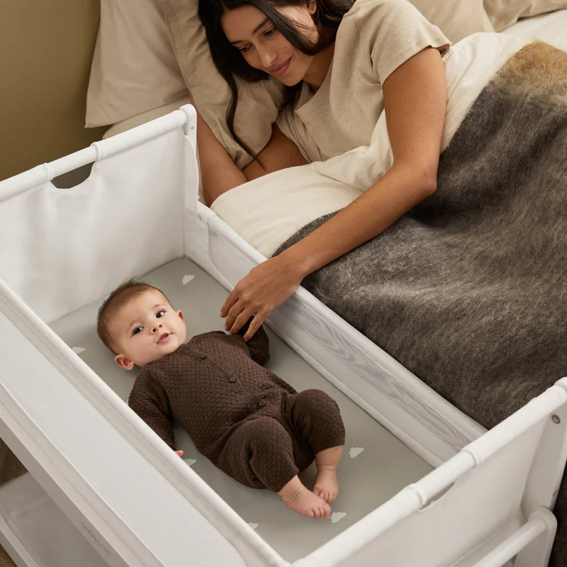 SnuzPod5 Bedside Crib - White