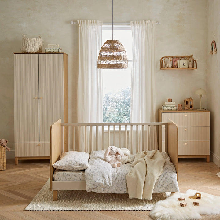 CuddleCo Remi 3 Piece Nursery Furniture Set - Oak & Cashmere