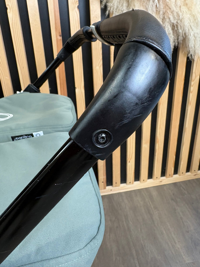 PRE LOVED Bugaboo Donkey5 Twin Bundle - Forest Green