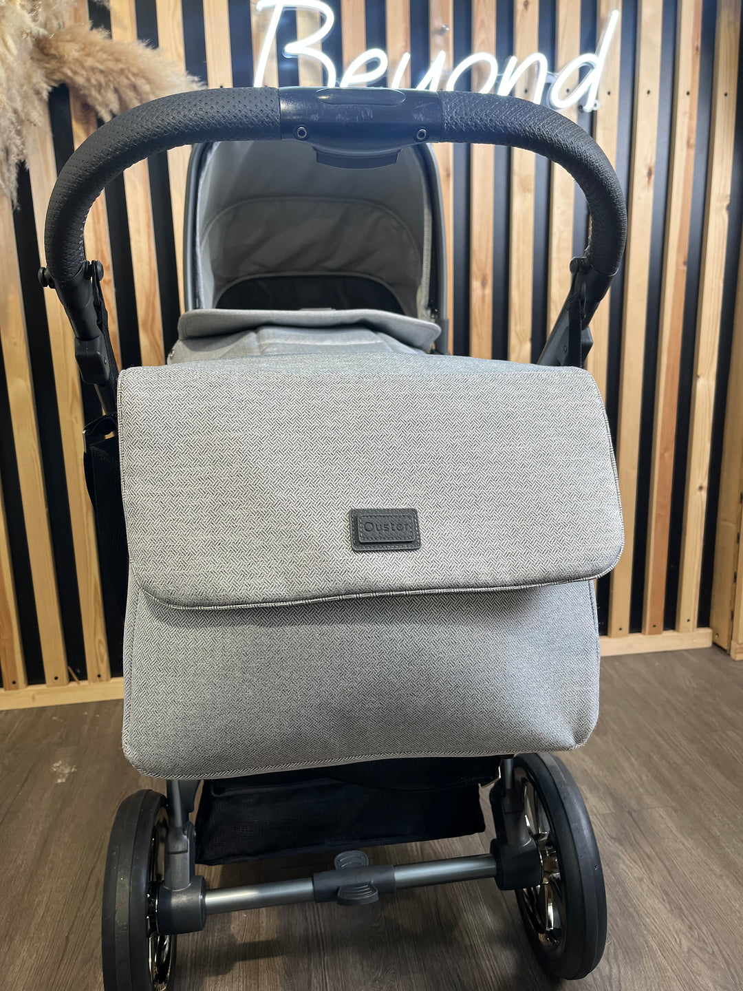PRE LOVED Oyster3 Pram + Pushchair - Tonic