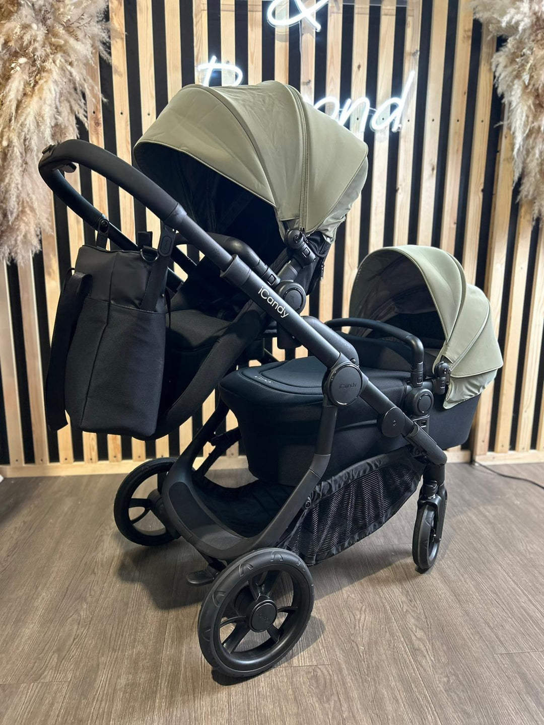 EX DISPLAY iCandy Orange 4 Pushchair Bundle - Pistachio