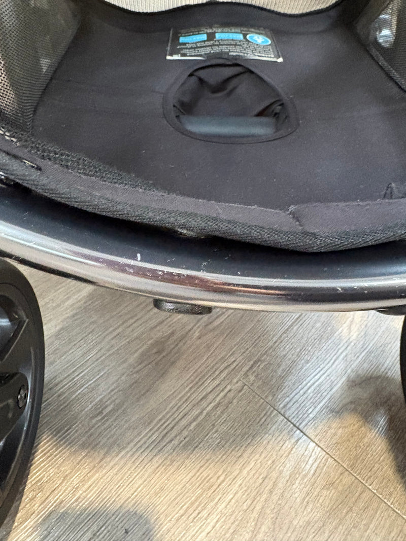 PRE LOVED egg3 Travel System - Carbonite