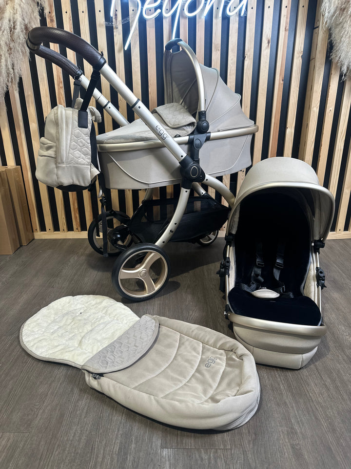 PRE LOVED egg2 Travel System - Feather