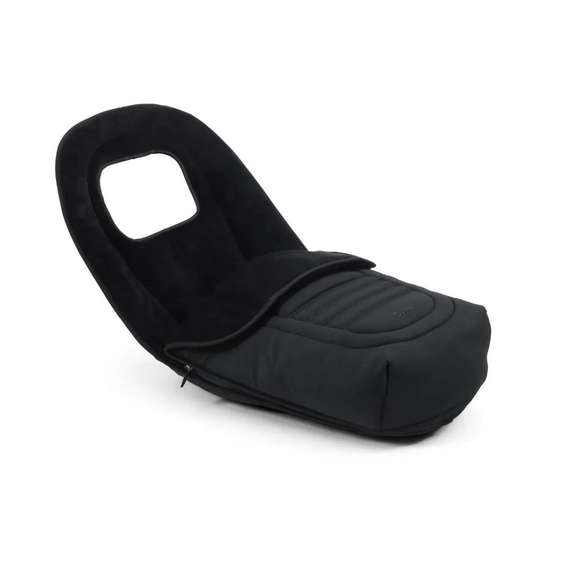 Oyster4 Luxury Travel System Bundle Inc Capsule 360 Car Seat - Carbonite