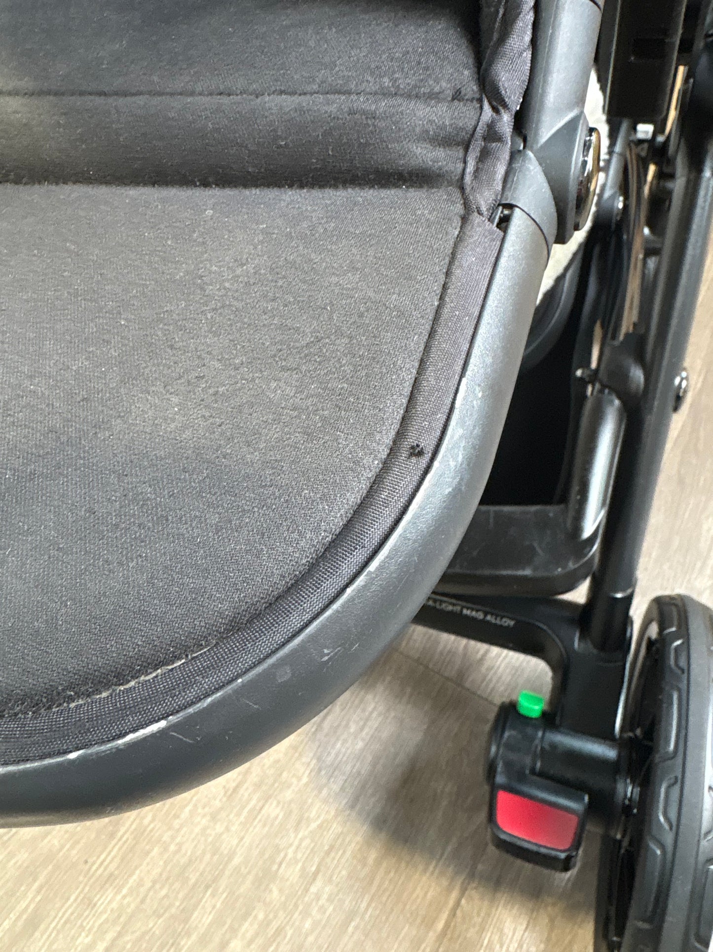 PRE LOVED Silver Cross Wave Double Travel System - Onyx