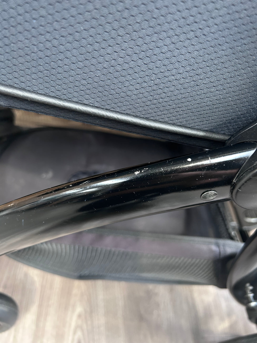 PRE LOVED egg2 Travel System - Just Black