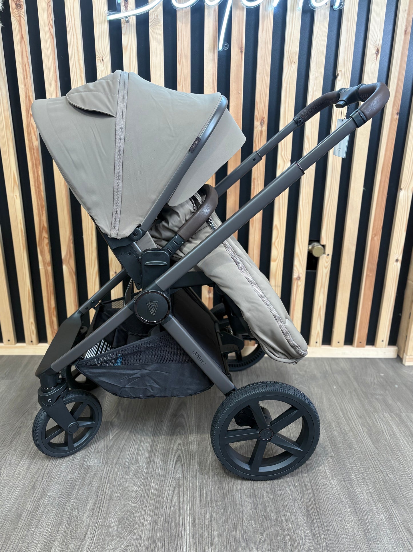EX DISPLAY Venicci Upline2 2-in-1 Travel System - Powder SE