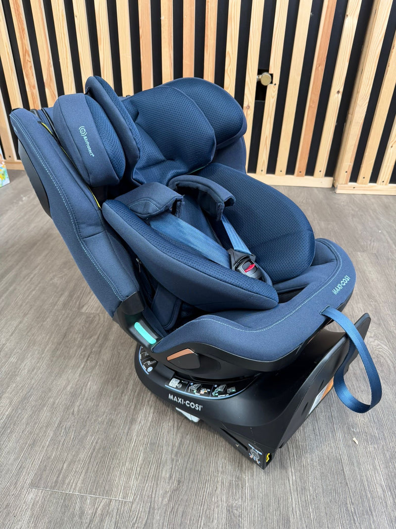 PRE LOVED Maxi-Cosi Emerald 360 Pro Car Seat Birth - 12 Years Old - Authentic Blue