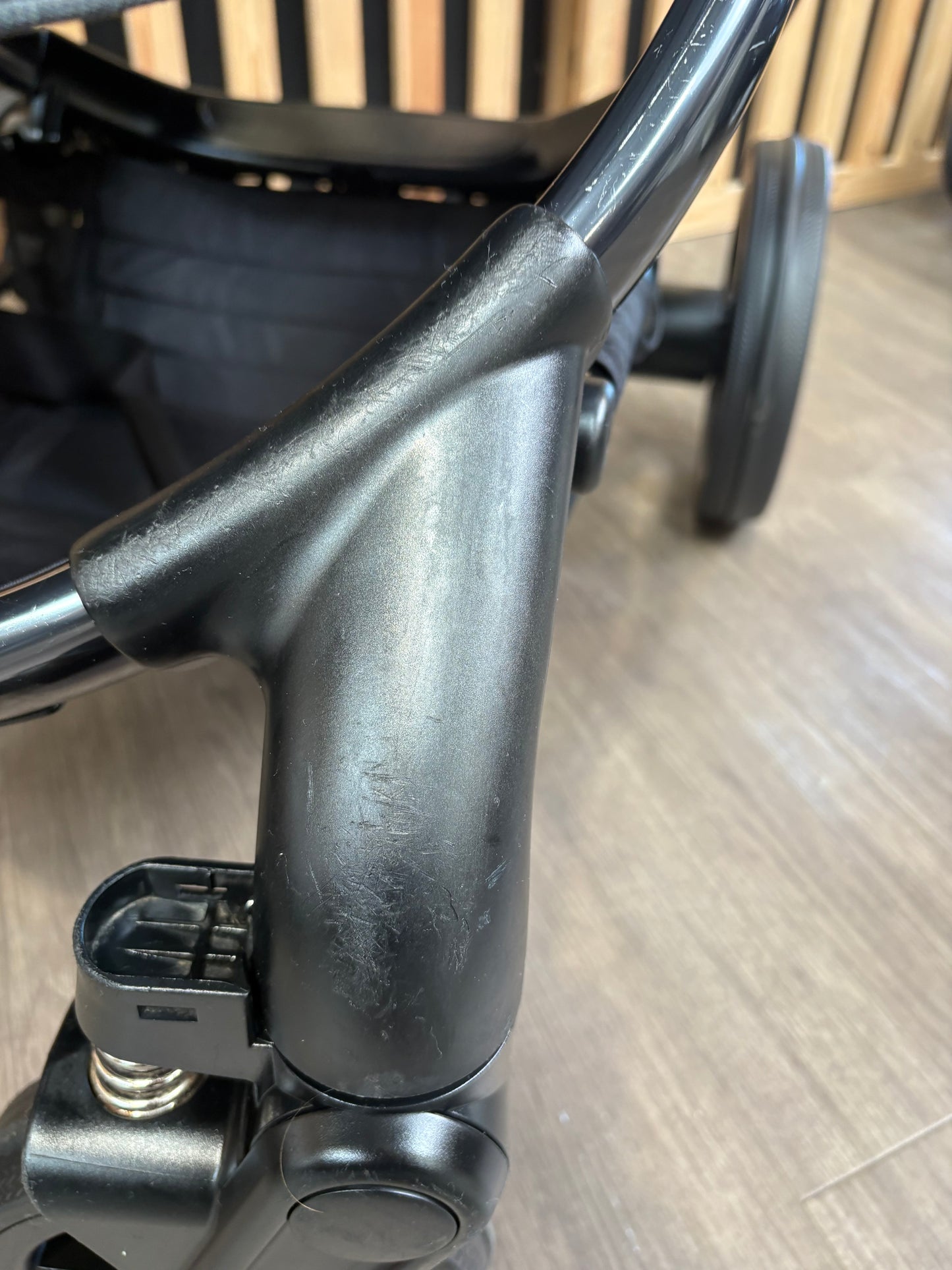PRE LOVED iCandy Peach 7 Travel System - Phantom/Truffle