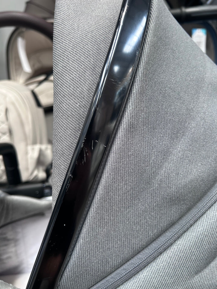 PRE LOVED iCandy Peach 7 Pushchair Bundle - Light Grey