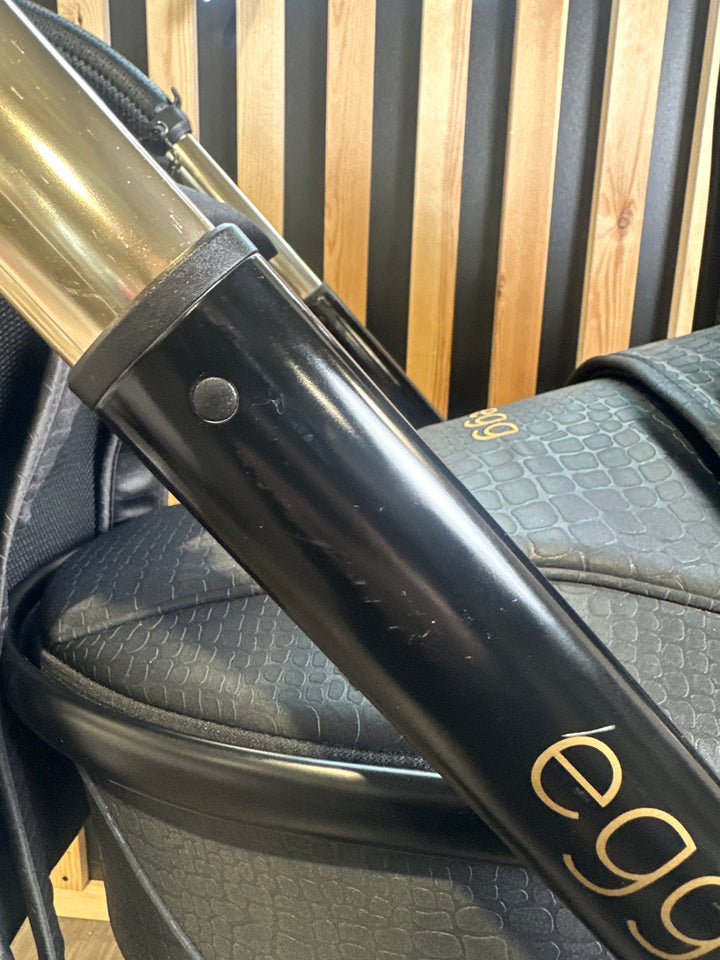 PRE LOVED egg2 Travel System - Jurassic Gold