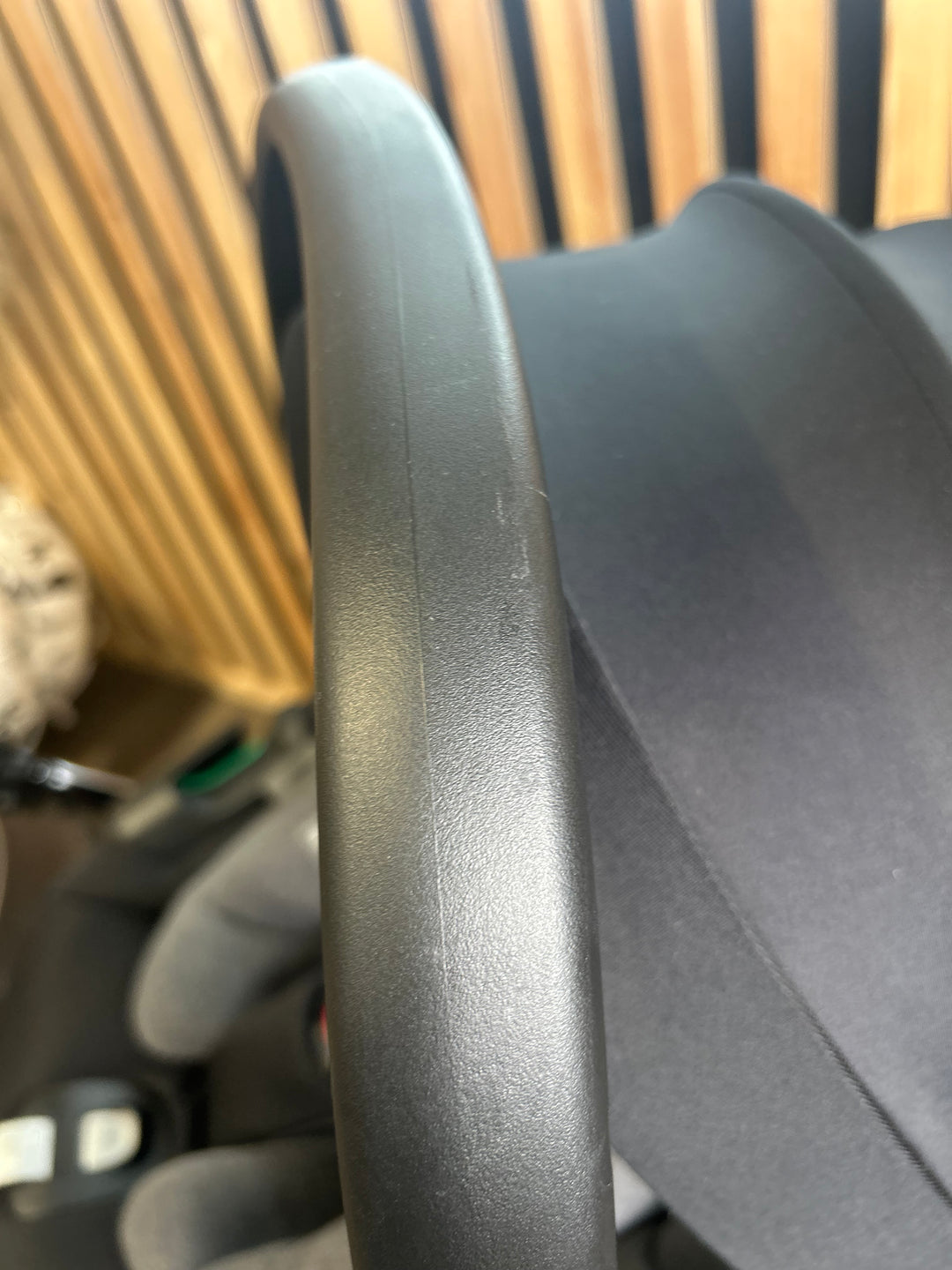 PRE LOVED egg2 Travel System - Jurassic Grey