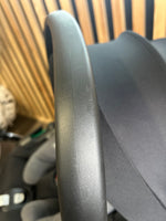 PRE LOVED egg2 Travel System - Jurassic Grey