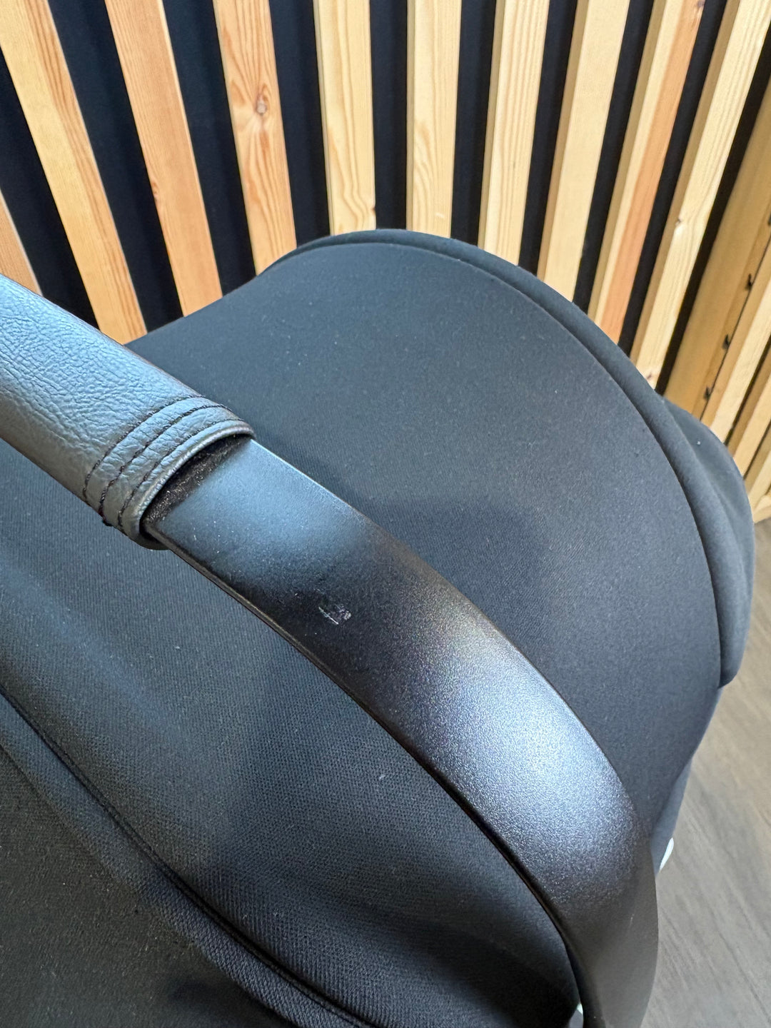 PRE LOVED Bugaboo Fox3 Travel System - Black/Pink