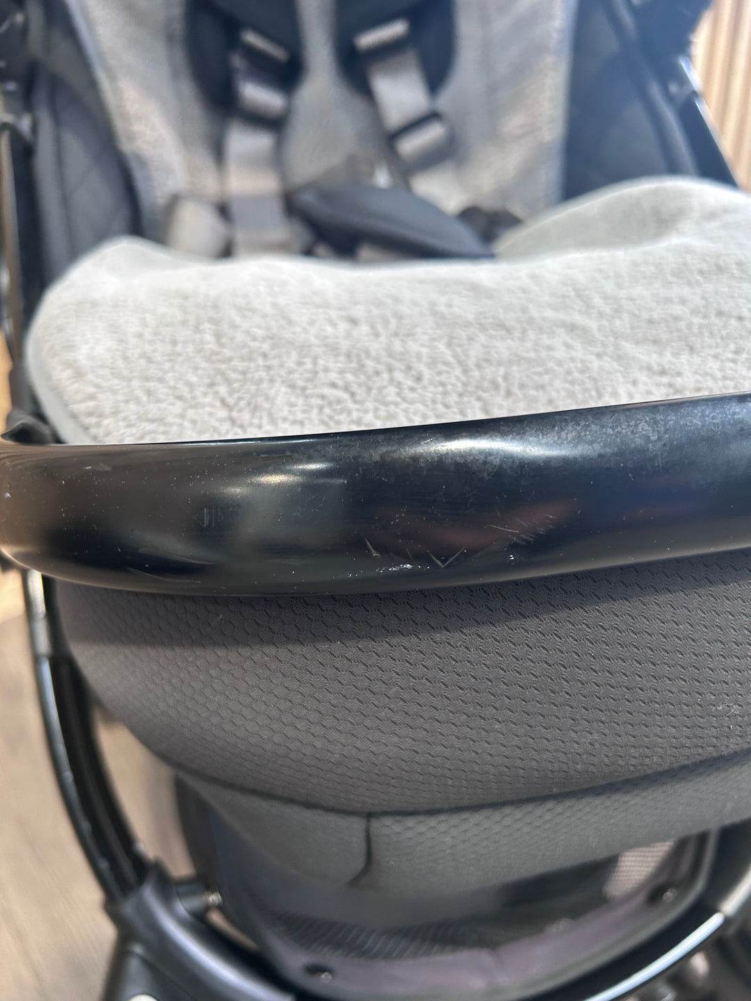 PRE LOVED egg2 Travel System - Just Black