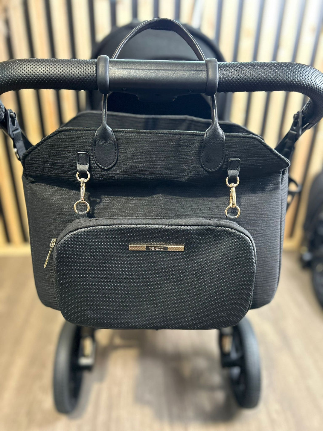 PRE LOVED Venicci Tinum Upline Travel System - All Black