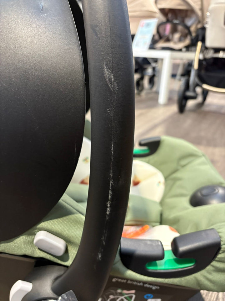 EX DISPLAY Cosatto Tote Car Seat - Hoglet