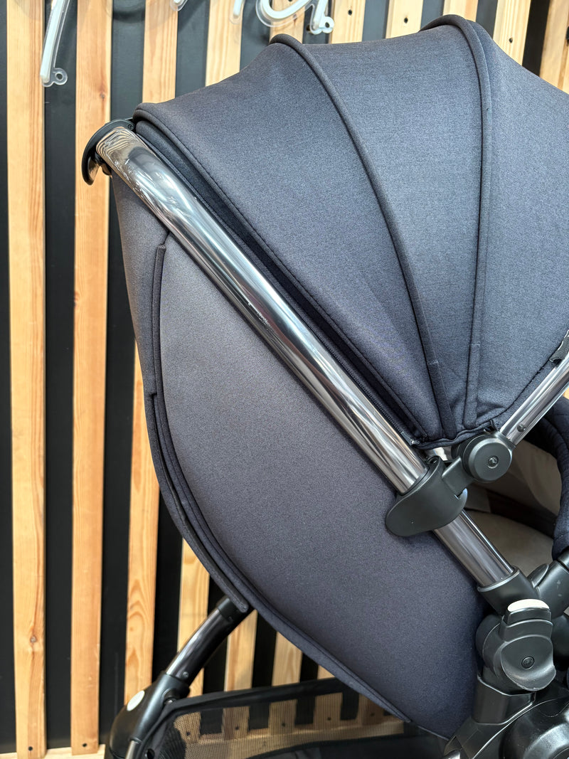 PRE LOVED egg2 Travel System - Cobalt