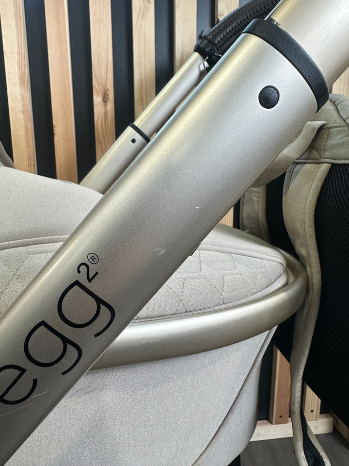 PRE LOVED egg2 Travel System - Feather
