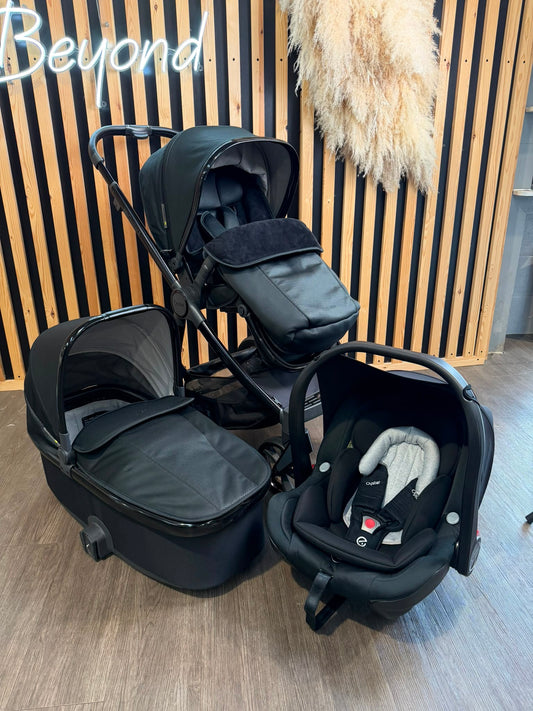 PRE LOVED Babystyle Oyster3 Travel System - Pixel