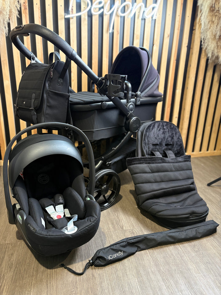 PRE LOVED iCandy Peach 7 Travel System - Jet/Black
