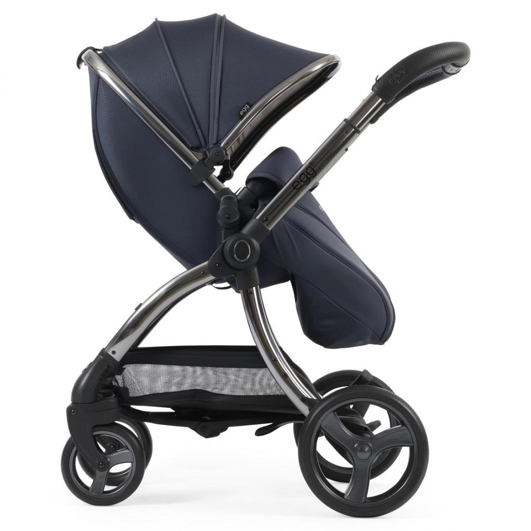 egg 3 Luxury Cloud T i-Size Travel System Bundle - Celestial + FREE OVERNIGHT BAG WORTH £125!