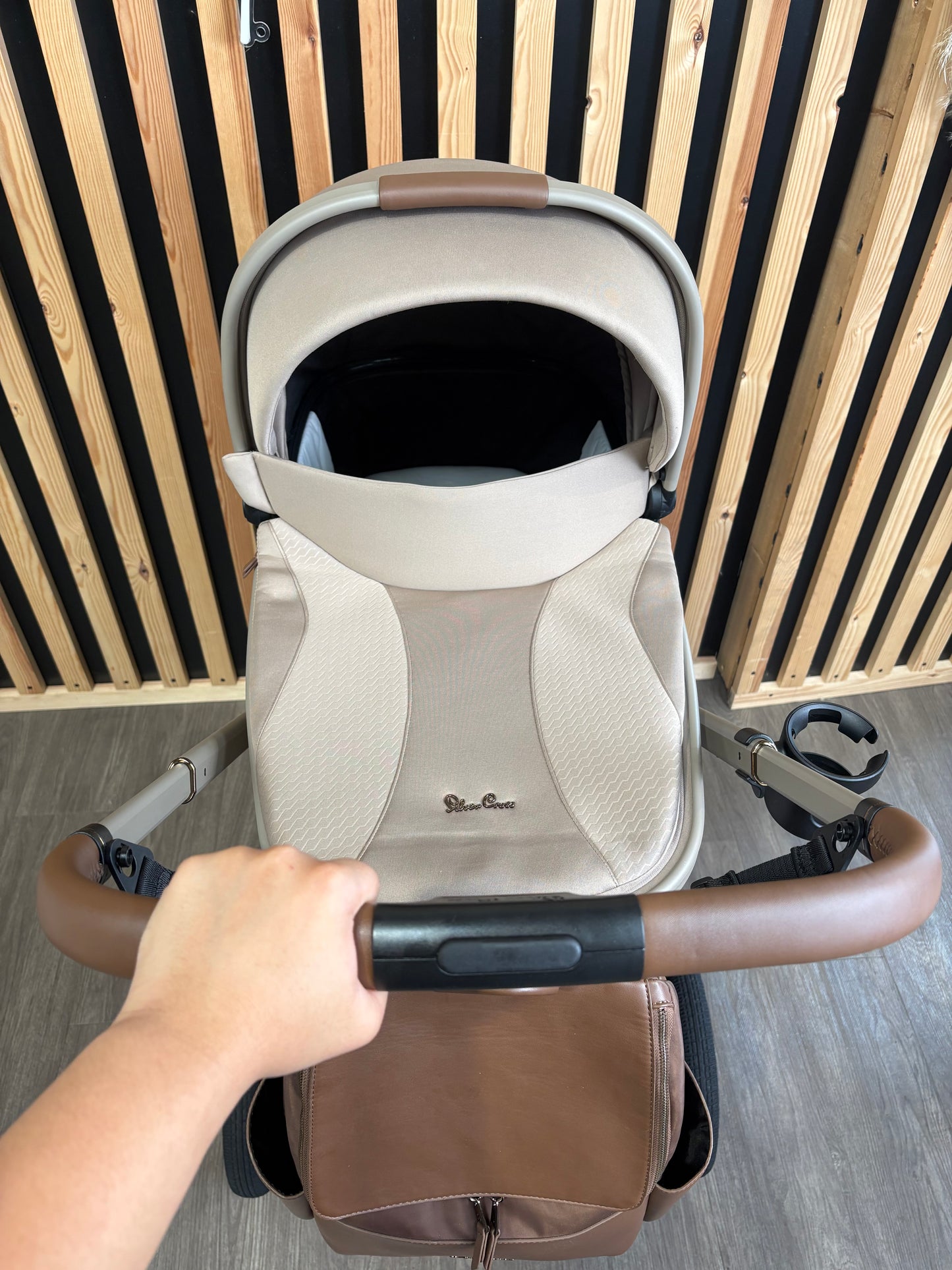 PRE LOVED Silver Cross Cove Travel System - Champagne