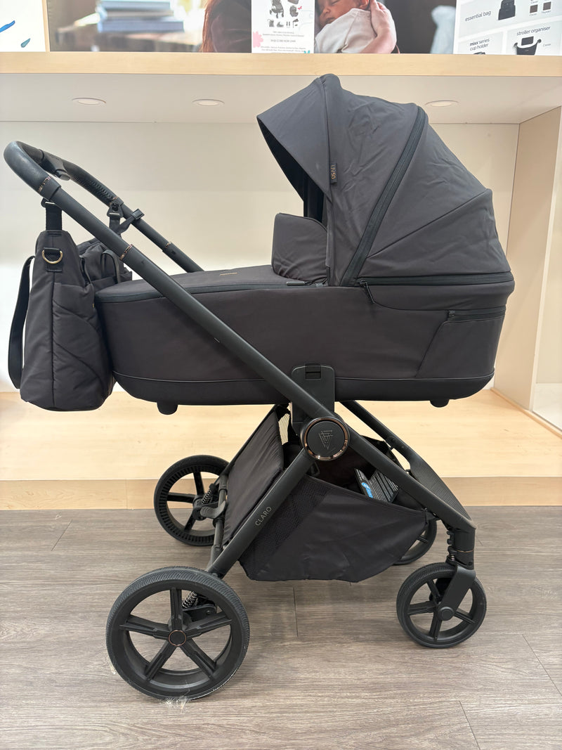 PRE LOVED Venicci Claro 2-in-1 Travel System - Noir