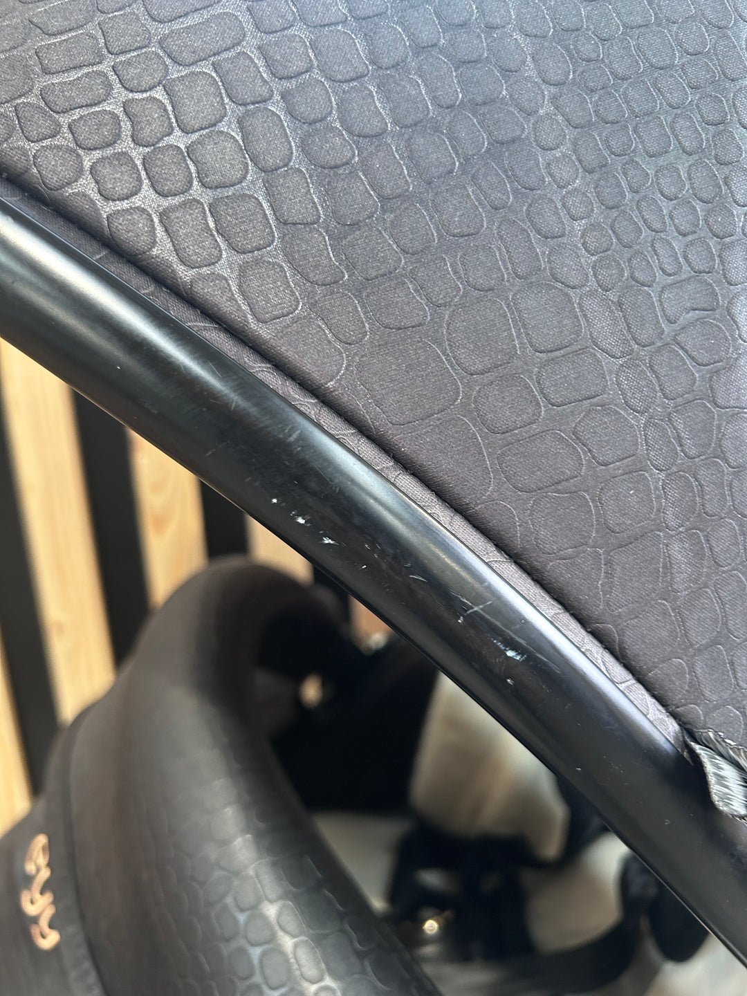 PRE LOVED egg2 Travel System - Jurassic Gold