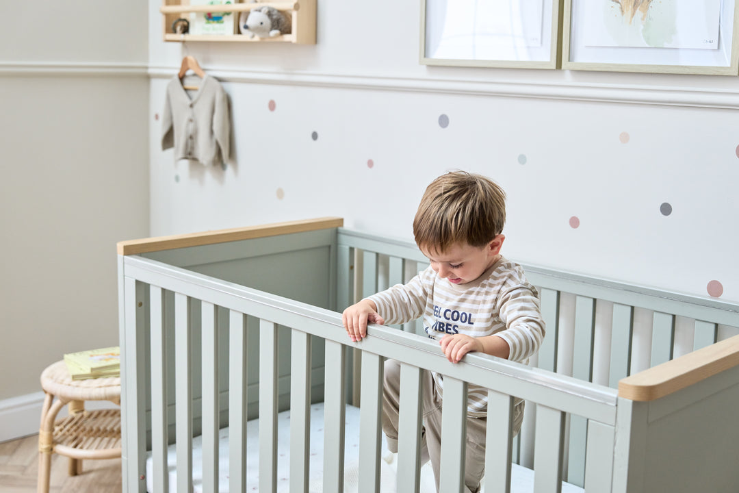 Tutti Bambini Misha Cot Bed - Sage & Golden Oak