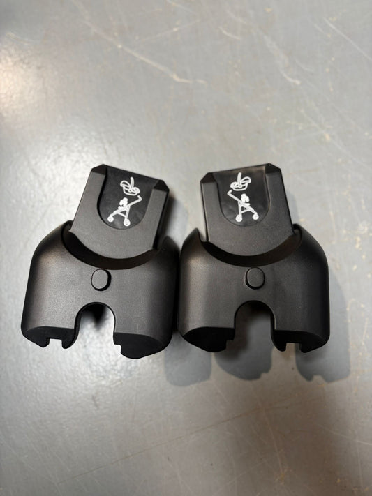 PRE LOVED Maxi-Cosi Zelia 3/Luxe Baby Car Seat Adapters
