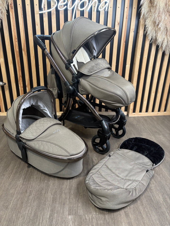 PRE LOVED egg3 Travel System - Mink