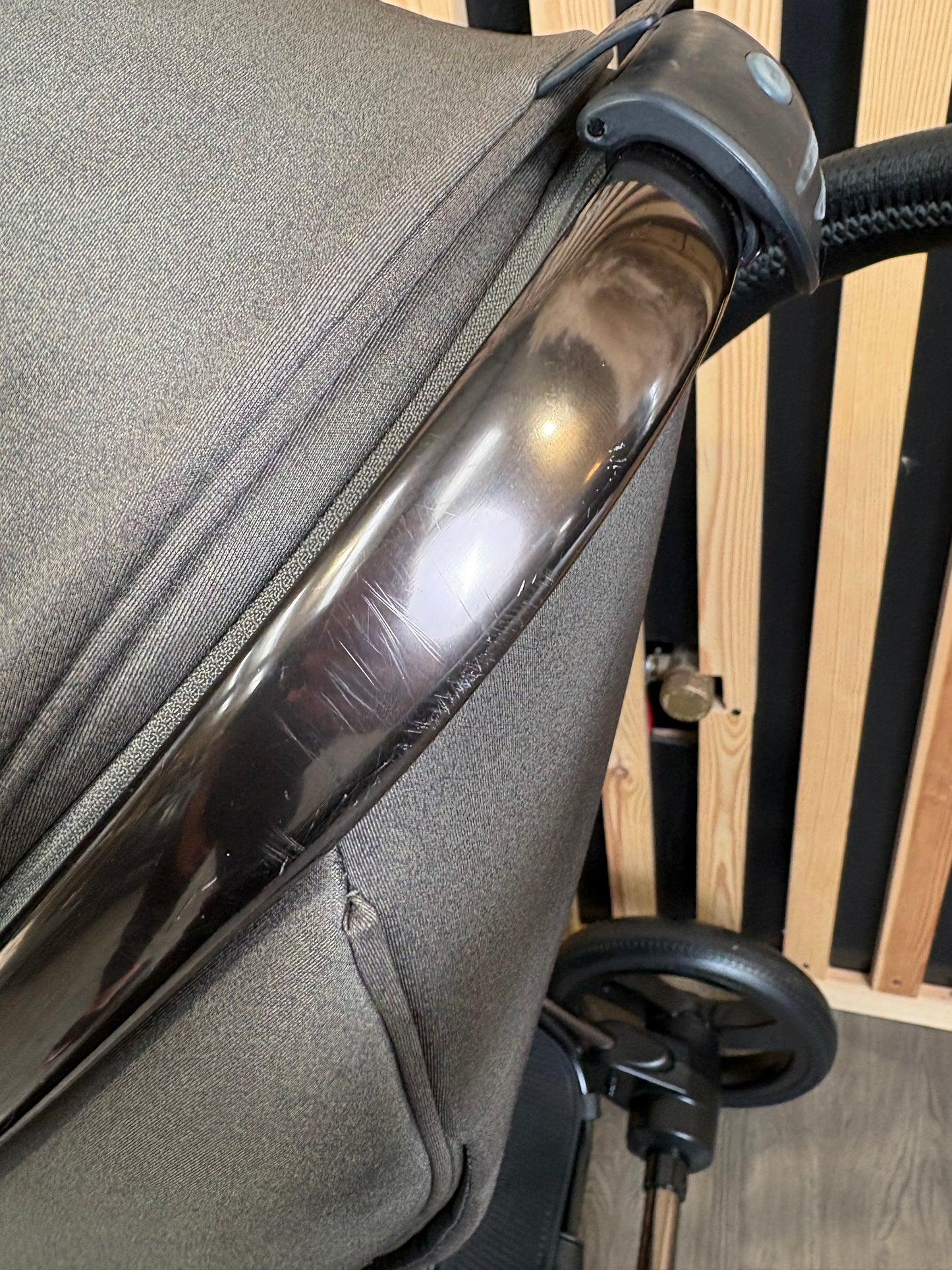 PRE LOVED egg3 Travel System - Hunter Green