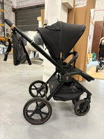 PRE LOVED Venicci Tinum 2.0 Travel System - Stylish Black