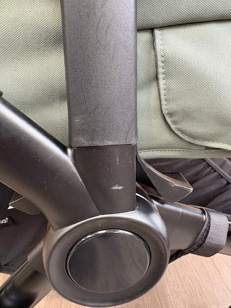 PRE LOVED Bugaboo Donkey5 Duo Bundle - Forest Green