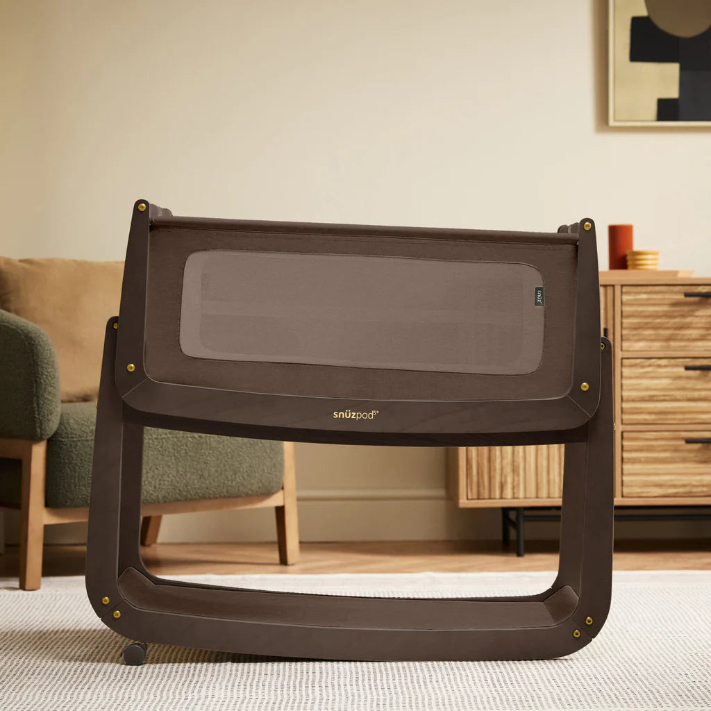 SnuzPod5 Bedside Crib - Chocolate