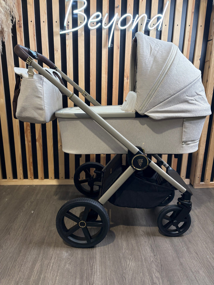 PRE LOVED Venicci Tinum Upline 2in1 Travel System - Stone Beige