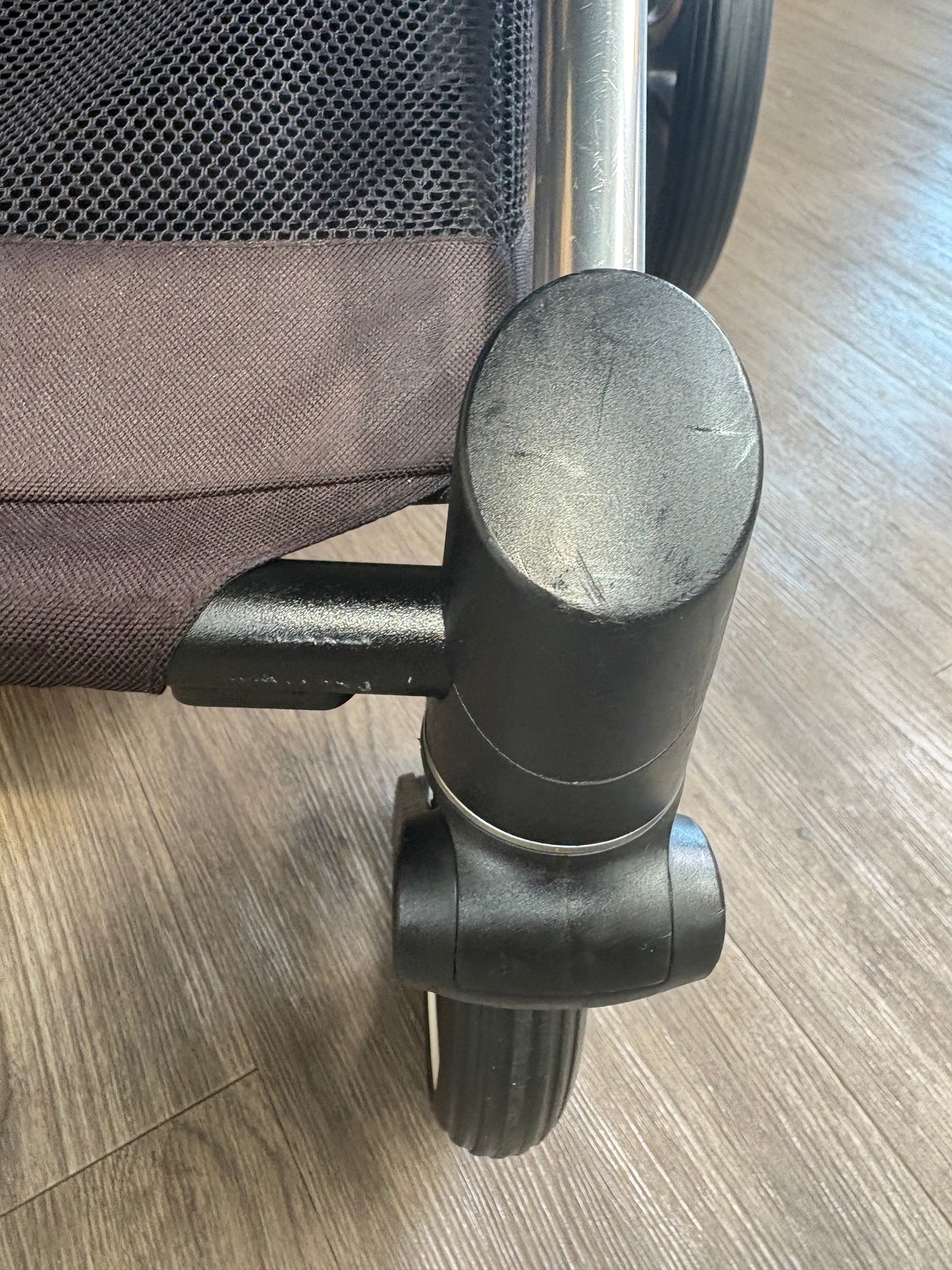 PRE LOVED Cybex Priam 2-in-1 Travel System - Sepia Black on Chrome