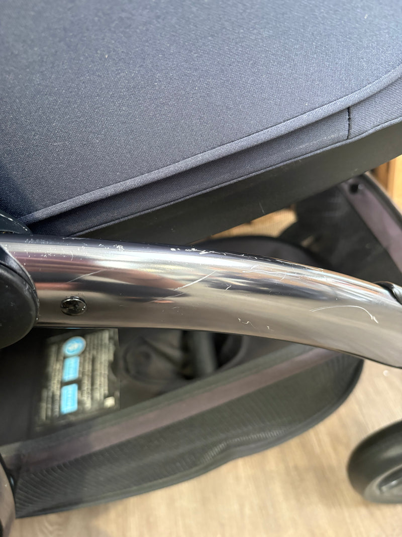 PRE LOVED egg3 Travel System - Celestial