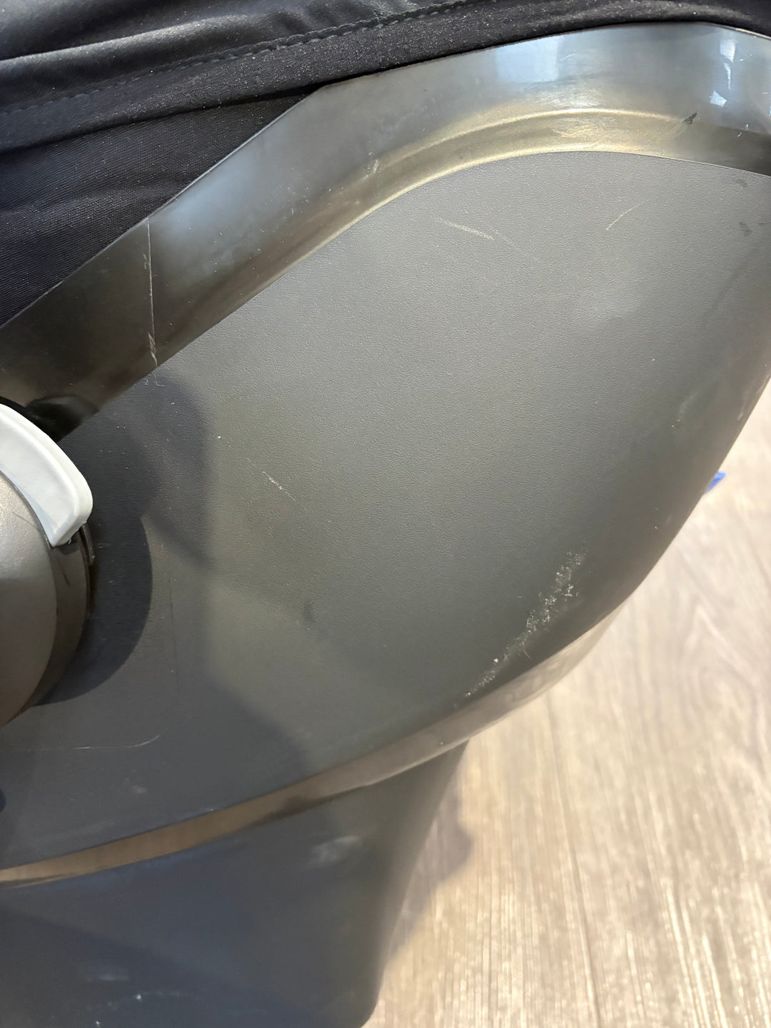 PRE LOVED Hauck iPro Baby Infant Car Seat - Caviar