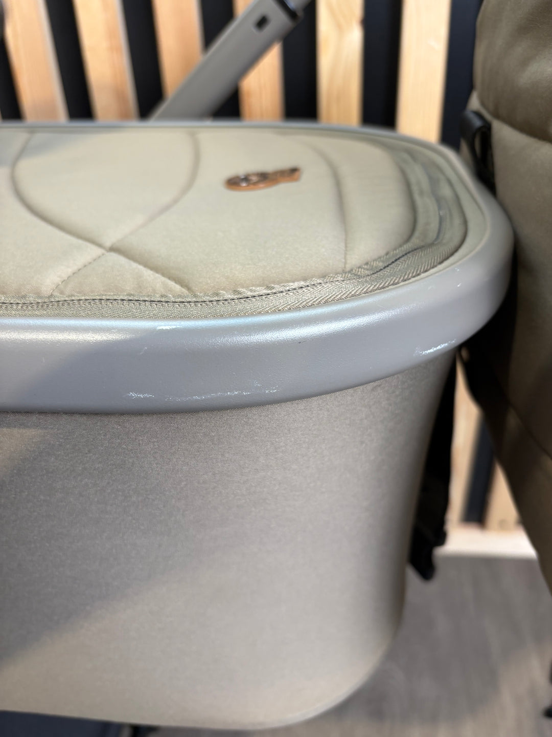 PRE LOVED Venicci Tinum Upline Travel System - Leo