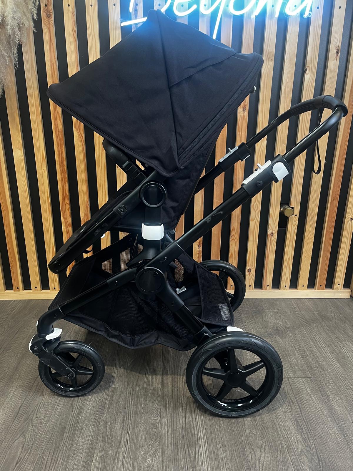 PRE LOVED Bugaboo Fox2 Travel System - Black