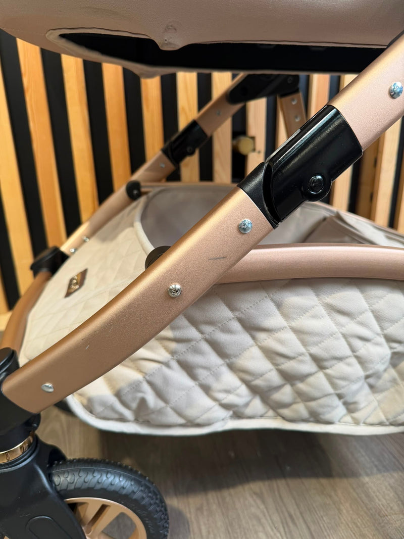 PRE LOVED Cosatto Wow Continental 3-in-1 Travel System - Whisper