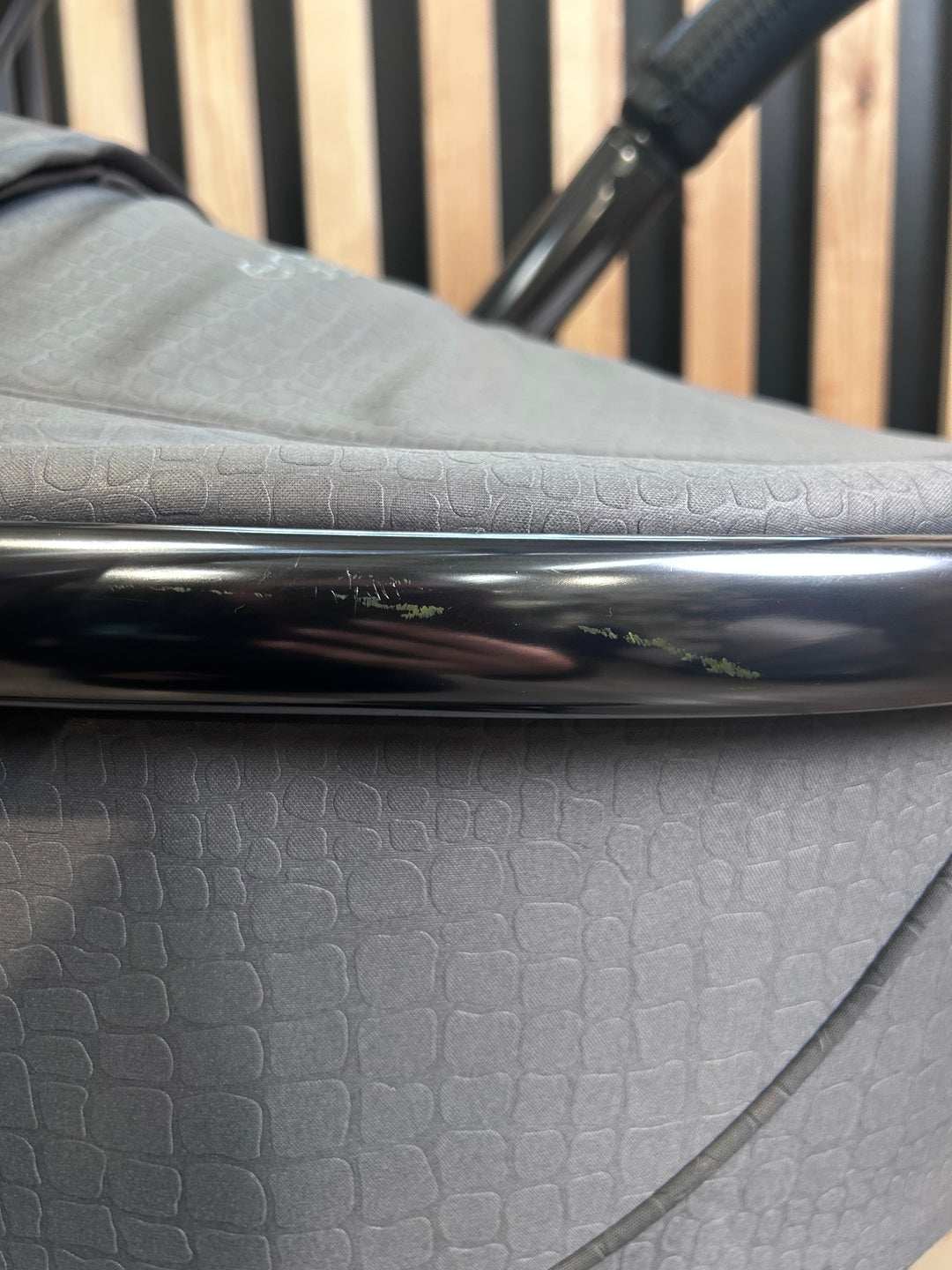 PRE LOVED egg2 Travel System - Jurassic Grey