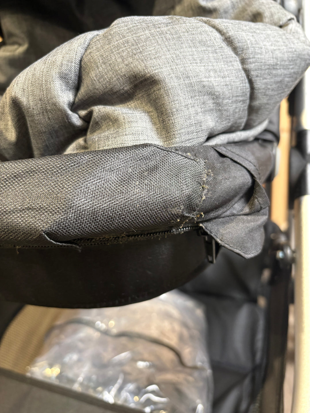 PRE LOVED Cuggl Parent and World-Facing Pushchair - Grey