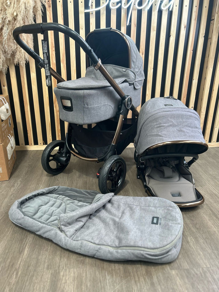 PRE LOVED Mamas & Papas Ocarro Pram & Pushchair - Simply Lux